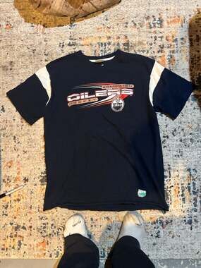 Vintage 90s Waves Edmonton Oilers NHL Colorblock Graphic T-Shirt Size XL